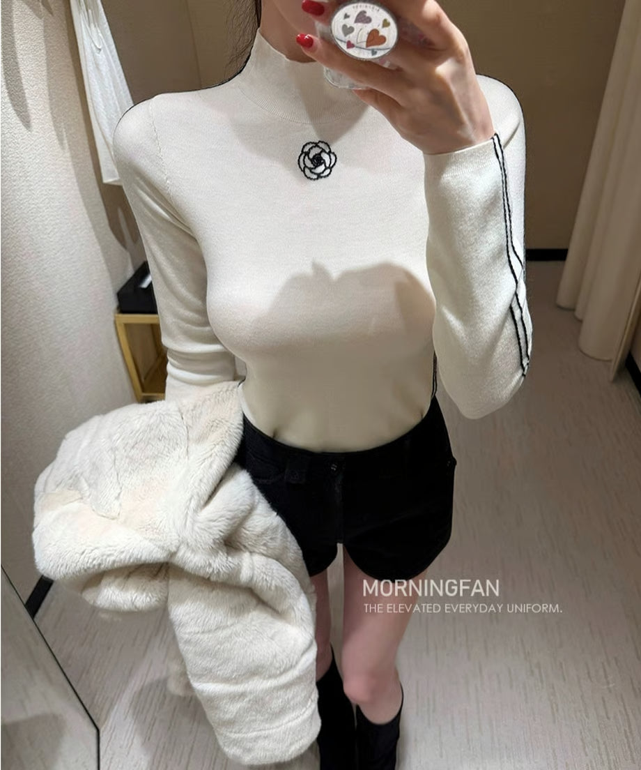 Cameria Embroidery Turtleneck Knit Top【Black】【White】