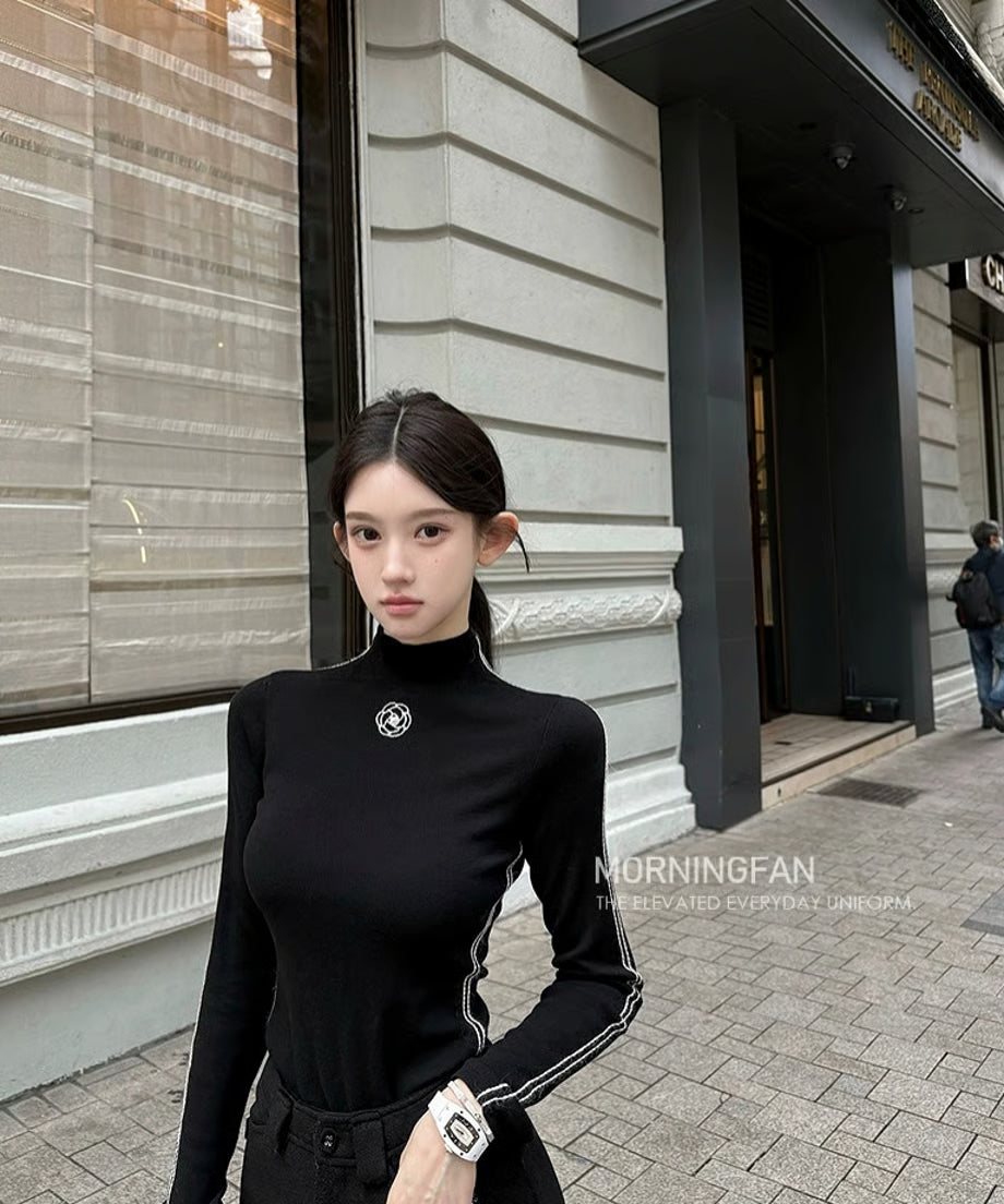 Cameria Embroidery Turtleneck Knit Top【Black】【White】