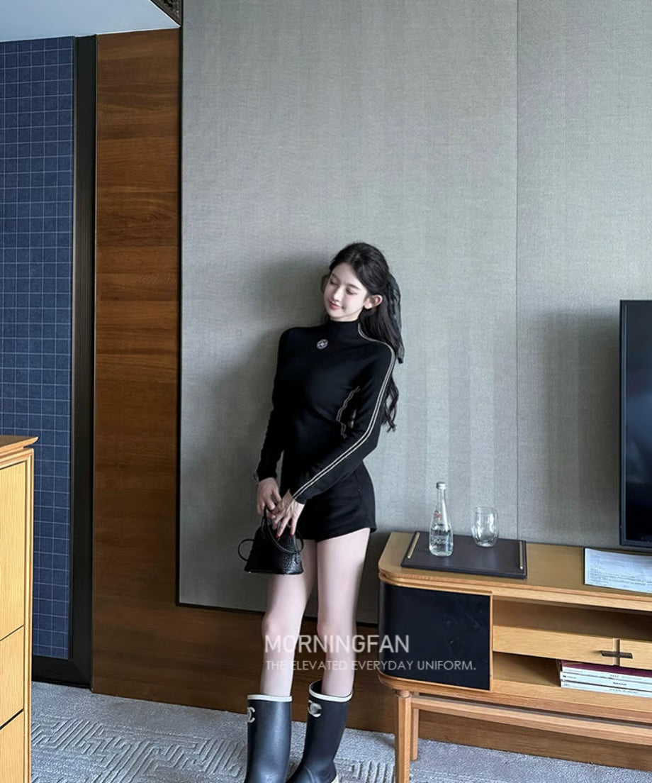 Cameria Embroidery Turtleneck Knit Top【Black】【White】