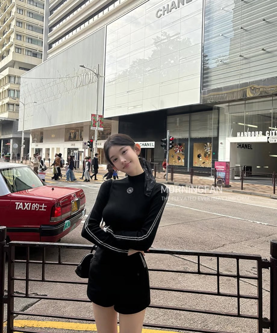 Cameria Embroidery Turtleneck Knit Top【Black】【White】