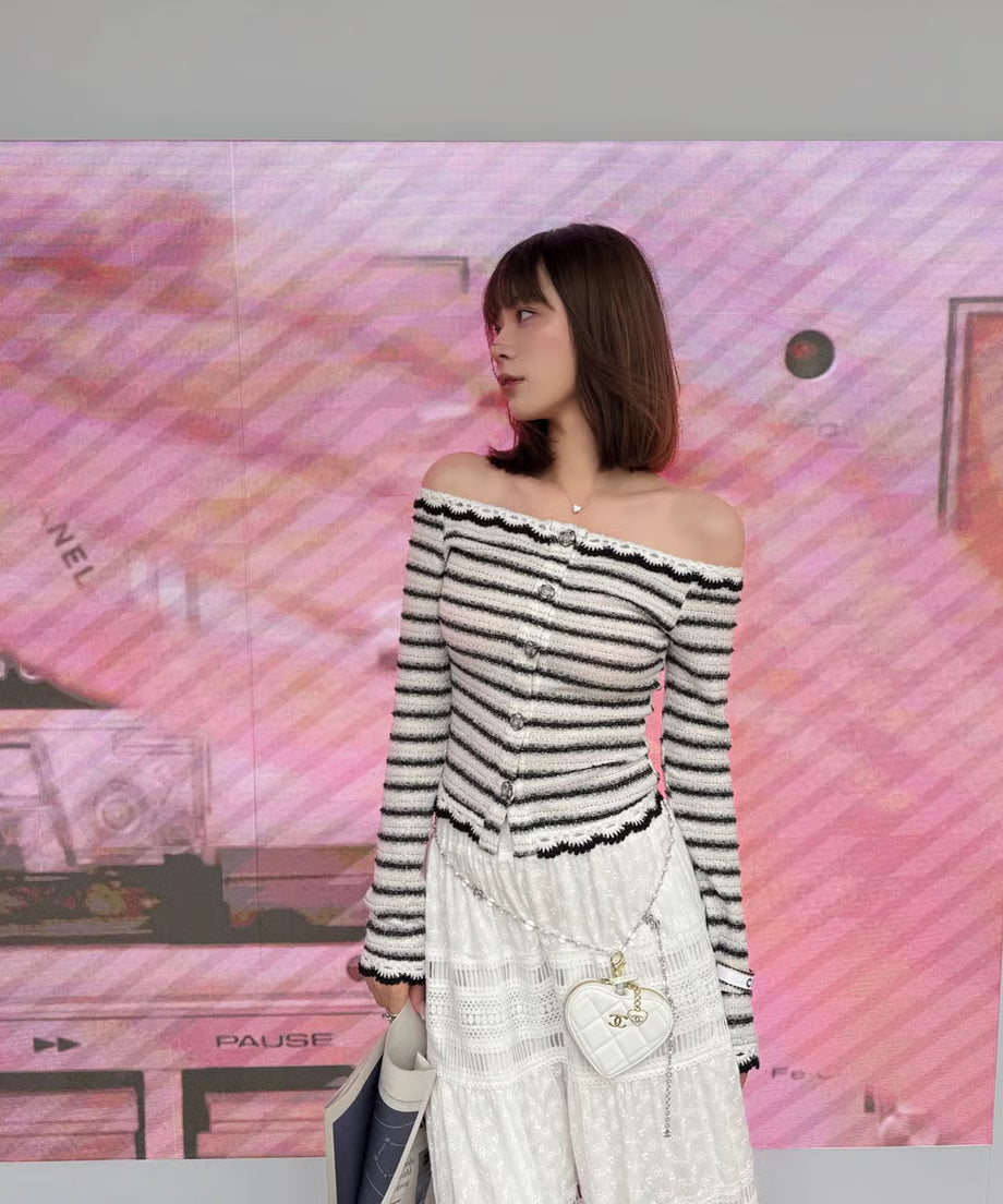 Boarder Off Shoulder Knit＋White Skart / ボーダーオフショルダーニット＋ホワイトスカート